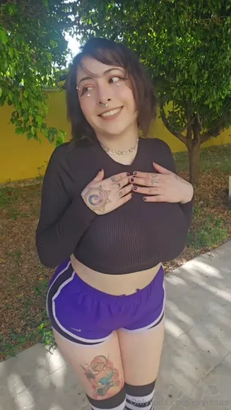 Evy Rosas Purple Shorts Tease OnlyFans Video Leaked