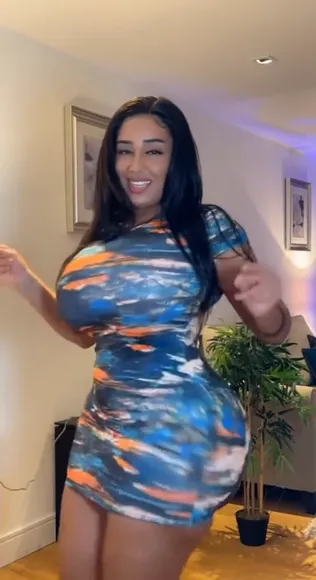 Exohydraxfree Tight Dress Hip Sway OnlyFans Video Leaked