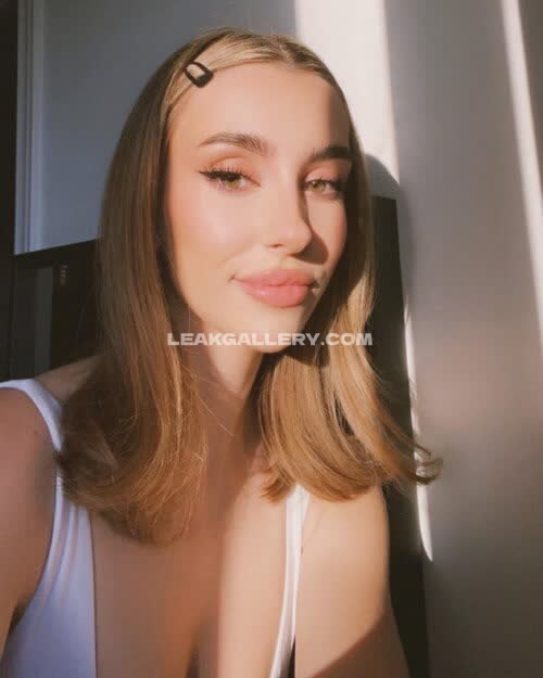 Extra Emily / Extra 独家泄露的OnlyFans裸照 #14762703