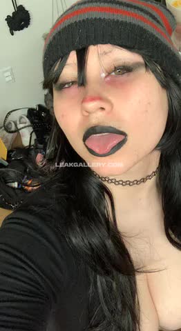 Fanghasfangs... Black Lipstick Tongue Out OnlyFans Photo Leaked