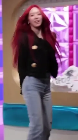 Feelabitshy Red Hair Dance Move OnlyFans Video Leaked