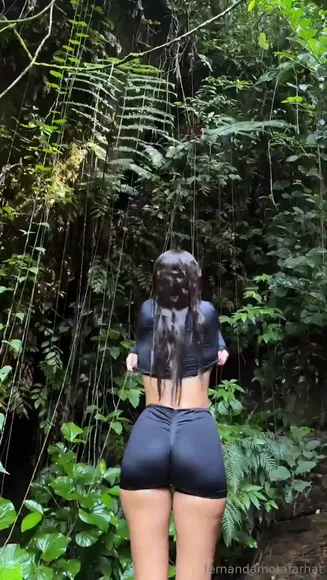 Fernandamotafarhat Naked Jungle Shower Tease OnlyFans Video Leaked