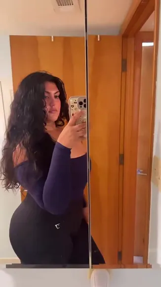 Finemf2x Tight Bodysuit Mirror Selfie OnlyFans Video Leaked