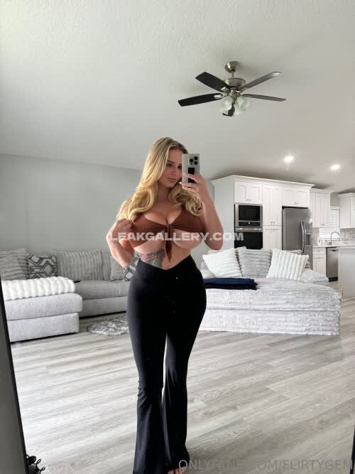 Flirtyem OnlyFans Nudi in Esclusiva Trapela #12176849