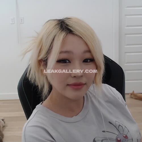 Floaroma / Aikuros Exclusive Leaked Nude OnlyFans #14551679