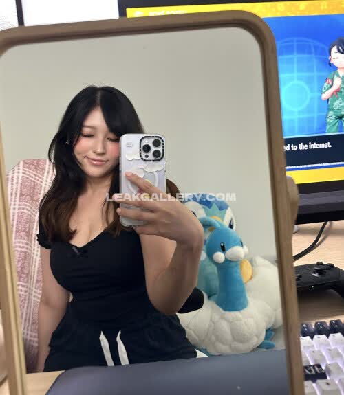 Floaroma / Aikuros Exclusive Leaked Nude OnlyFans #14542936