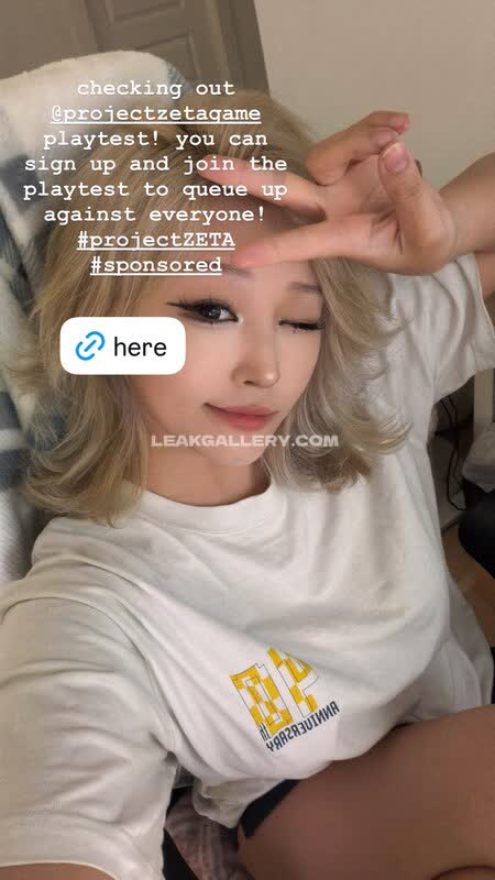 Floaroma White Tee Tease OnlyFans Photo Leaked