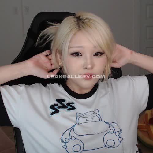Floaroma / Aikuros Exclusive Leaked Nude OnlyFans #14635132