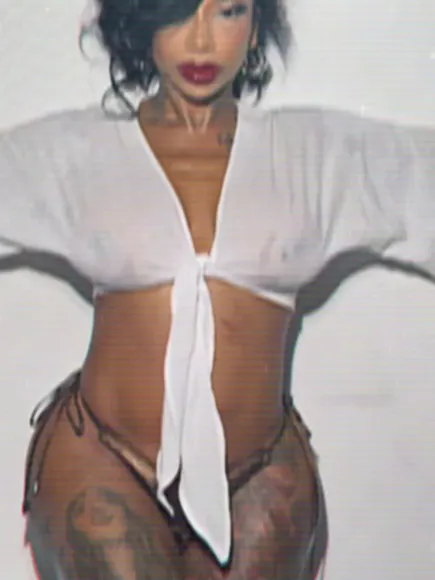 Flyyytattedsky Tied White Top Tease OnlyFans Video Leaked