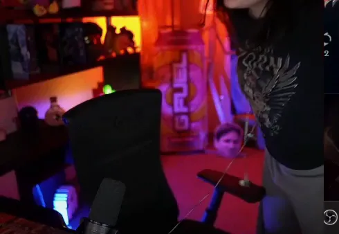 Fooya Belly Button Tease OnlyFans Video Leaked