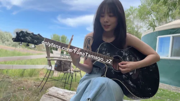 Freetamago_zz Guitar Strumming Outdoors OnlyFans Video Leaked