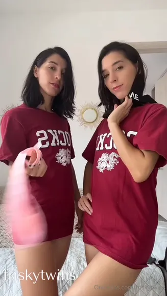 Friskytwins Matching Maroon Tees Display OnlyFans Video Leaked