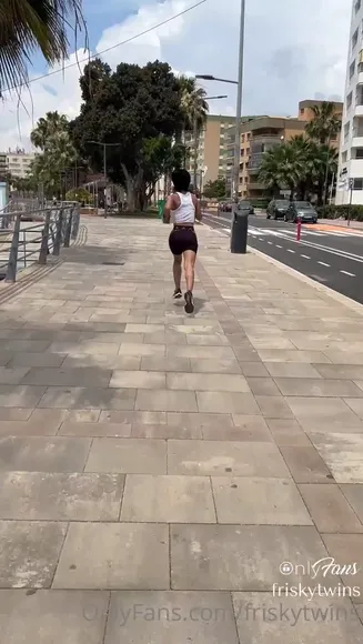 Friskytwins Running In Sports Bra OnlyFans Video Leaked