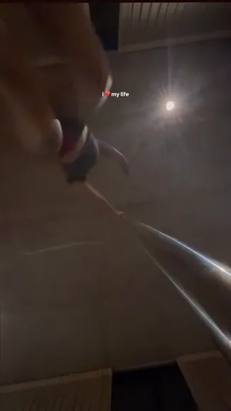 Fukintayson Legs Spread On Floor OnlyFans Video Leaked