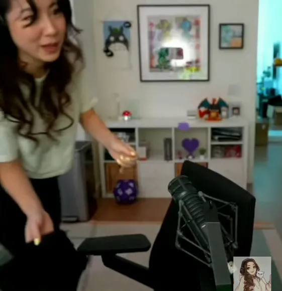 Fuslie Casual Home Setup OnlyFans Video Leaked
