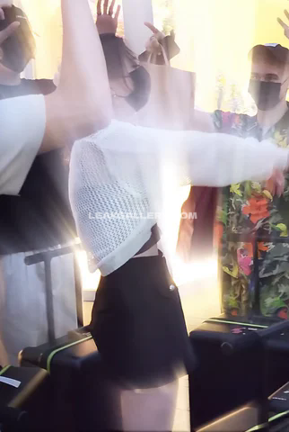 Fuslie Short Skirt Dance Move OnlyFans Photo Leaked