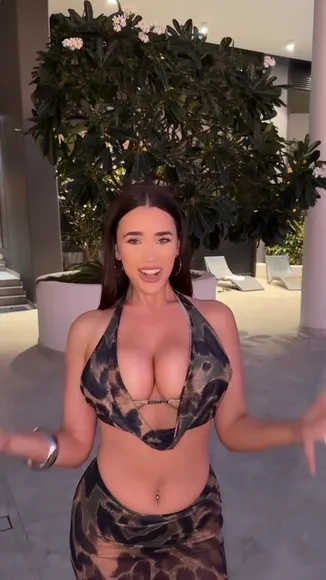 Gabbymccarthy Deep V Camo Bikini OnlyFans Video Leaked