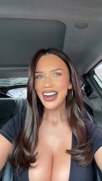 Gabbymccarthy Low-Cut Top Tease OnlyFans Video Leaked