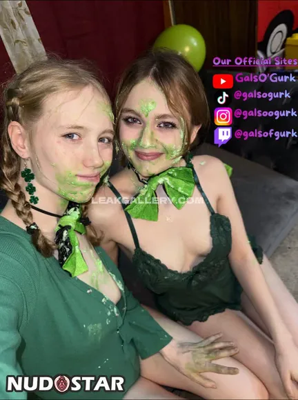 Gals O Gurk Green Paint Mess Play OnlyFans Photo Leaked