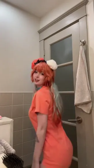 Garfieldgirl87 Orange T-Shirt Tease OnlyFans Video Leaked