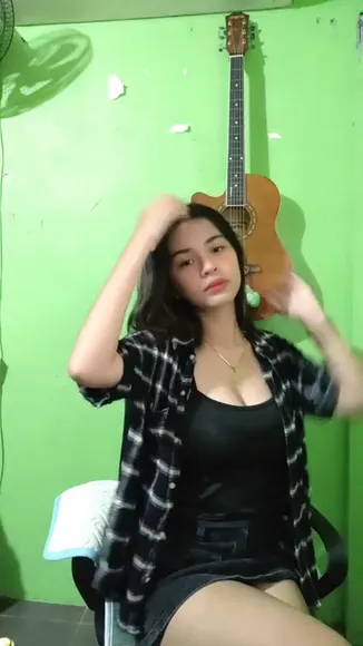 gawmiek video thumbnail