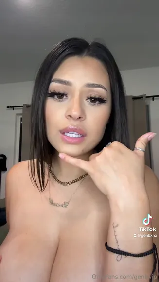 Genbxnz Topless Tit Play OnlyFans Video Leaked