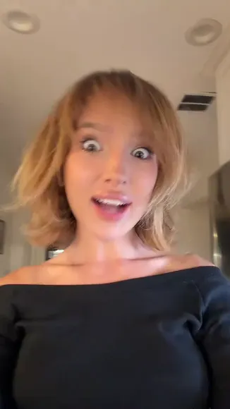 Gensyxa Off Shoulder Top Tease OnlyFans Video Leaked