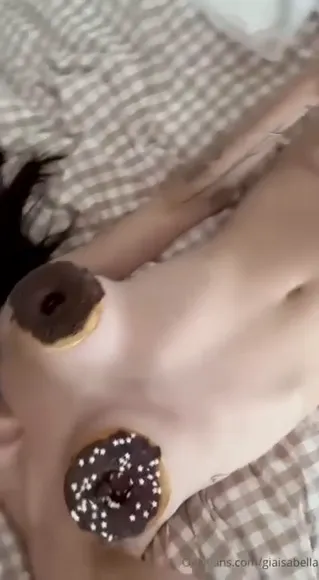Giagerardi Naked Donut Tease OnlyFans Video Leaked