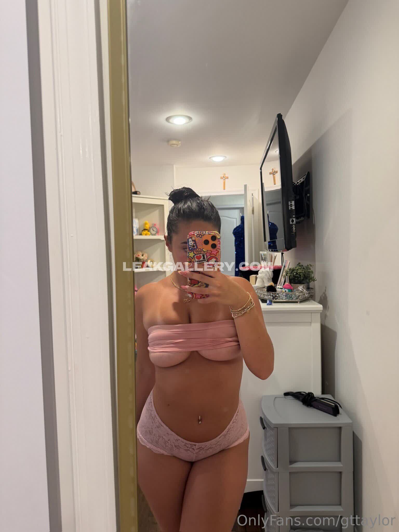 Giannattaylor Exclusive Leaked Nude OnlyFans #13306995