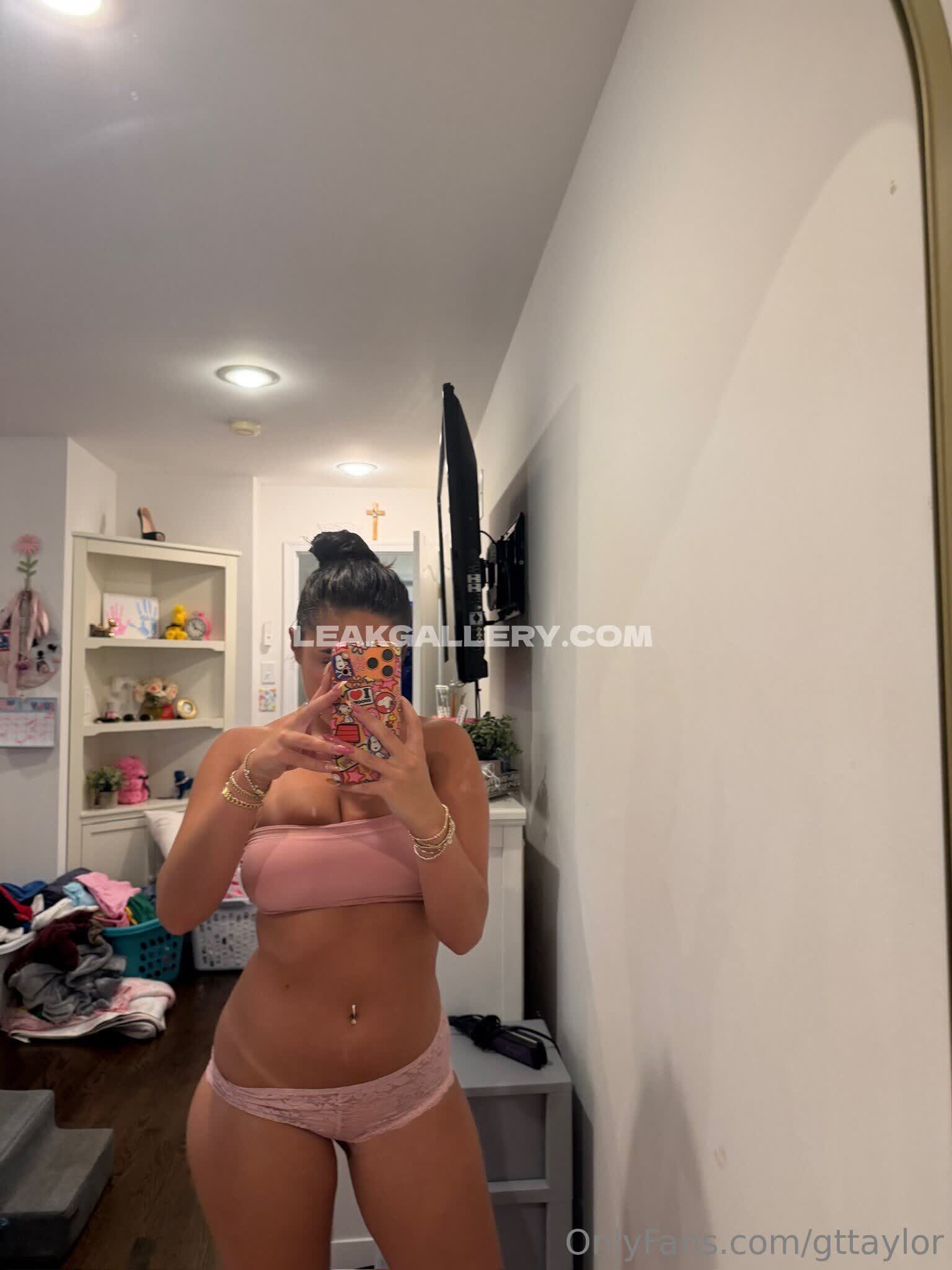 Giannattaylor Exclusive Leaked Nude OnlyFans #13306984