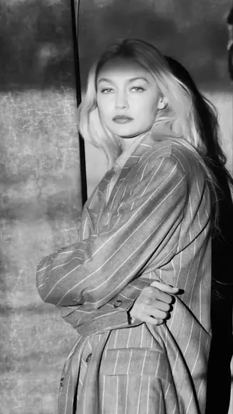 Gigihadid Coat Open Reveal OnlyFans Video Leaked