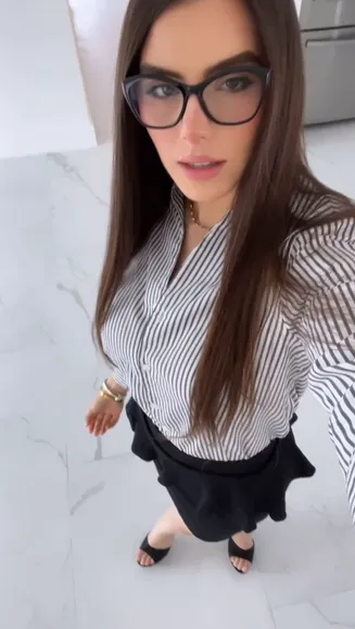 Girlinmountain Striped Shirt Tease OnlyFans Video Leaked