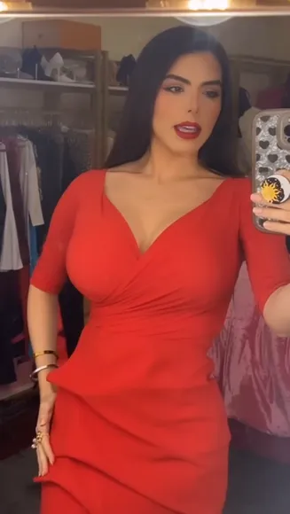 Girlinmountain Red Dress Cleavage Pose OnlyFans Video Leaked