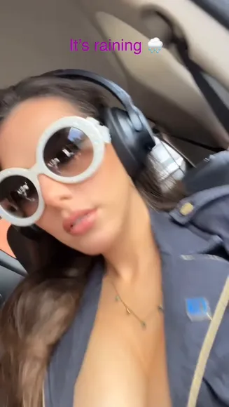 Girlinmountain Low-Cut Top Tease OnlyFans Video Leaked