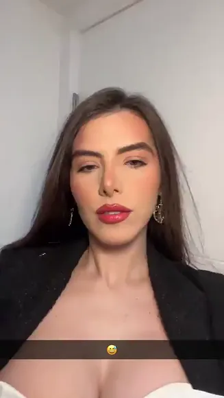 Girlinmountain Low-Cut Blouse Tease OnlyFans Video Leaked