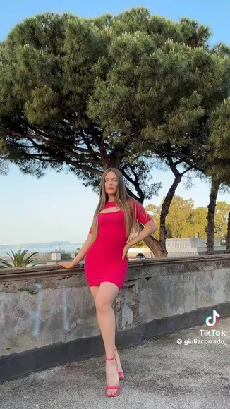 Giuliacorrado__ Tight Pink Dress Ass OnlyFans Video Leaked