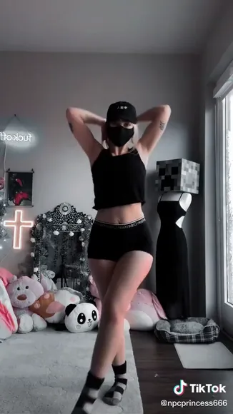 Goddessindigoo_x Black Shorts Ass Twerk OnlyFans Video Leaked