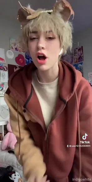 Goddessindigoo_x Furry Hoodie Dance OnlyFans Video Leaked