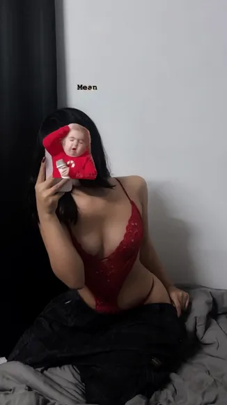 Goofyna3 Red Lace Bodysuit Tease OnlyFans Video Leaked