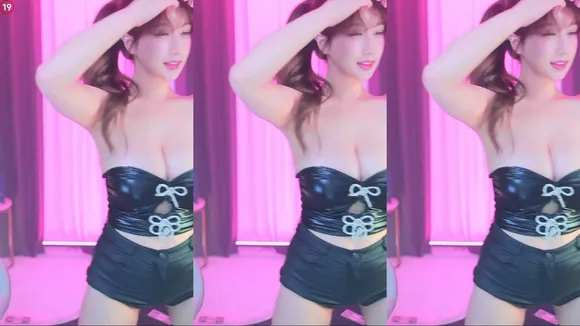 Grillrae_0 Leather Bustier Tease OnlyFans Video Leaked