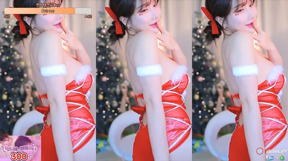 Grillrae_0 Red Santa Dress Tease OnlyFans Video Leaked