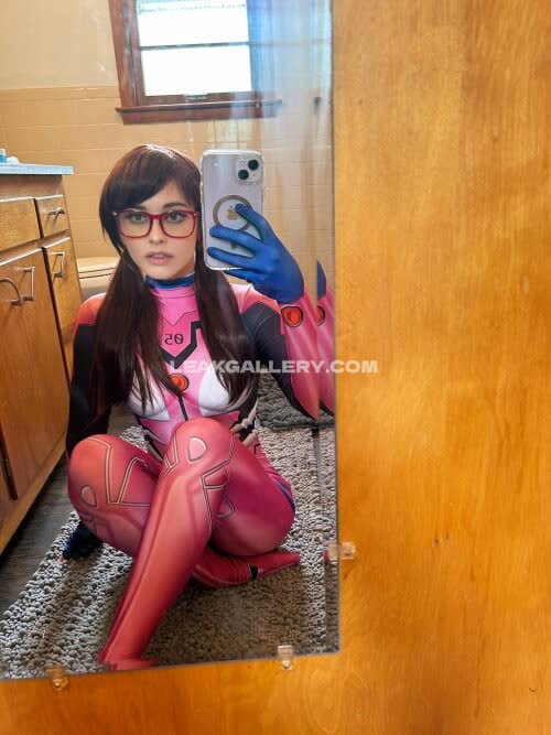 Haesicks Tight Bodysuit Mirror Selfie OnlyFans Photo Leaked