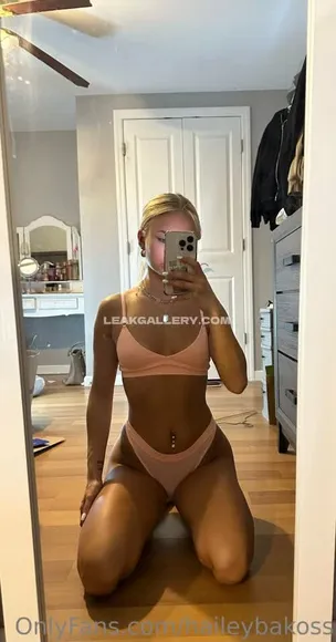 Haileybakos 独占リークされたOnlyFansヌード #14892445