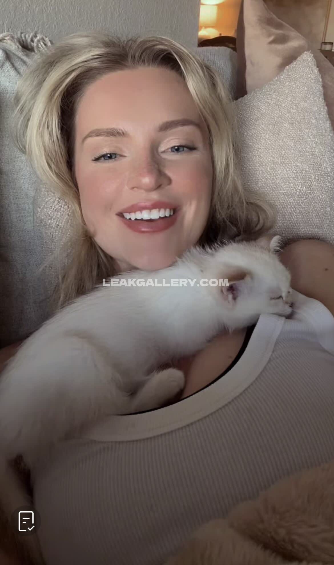 Haileymalles Exclusive Leaked Nude OnlyFans #12759175