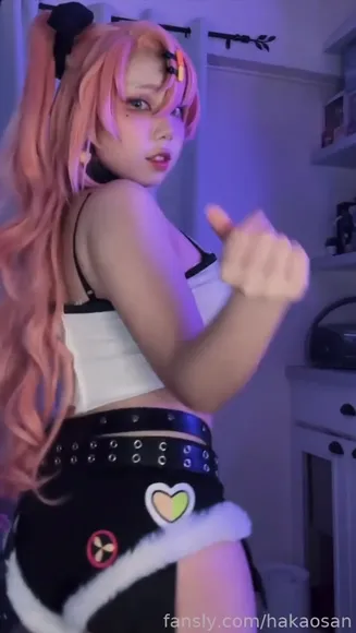 Hakaosan Thong Outfit Tease OnlyFans Video Leaked