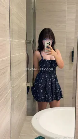 Hakaosan Floral Dress Mirror Selfie OnlyFans Photo Leaked