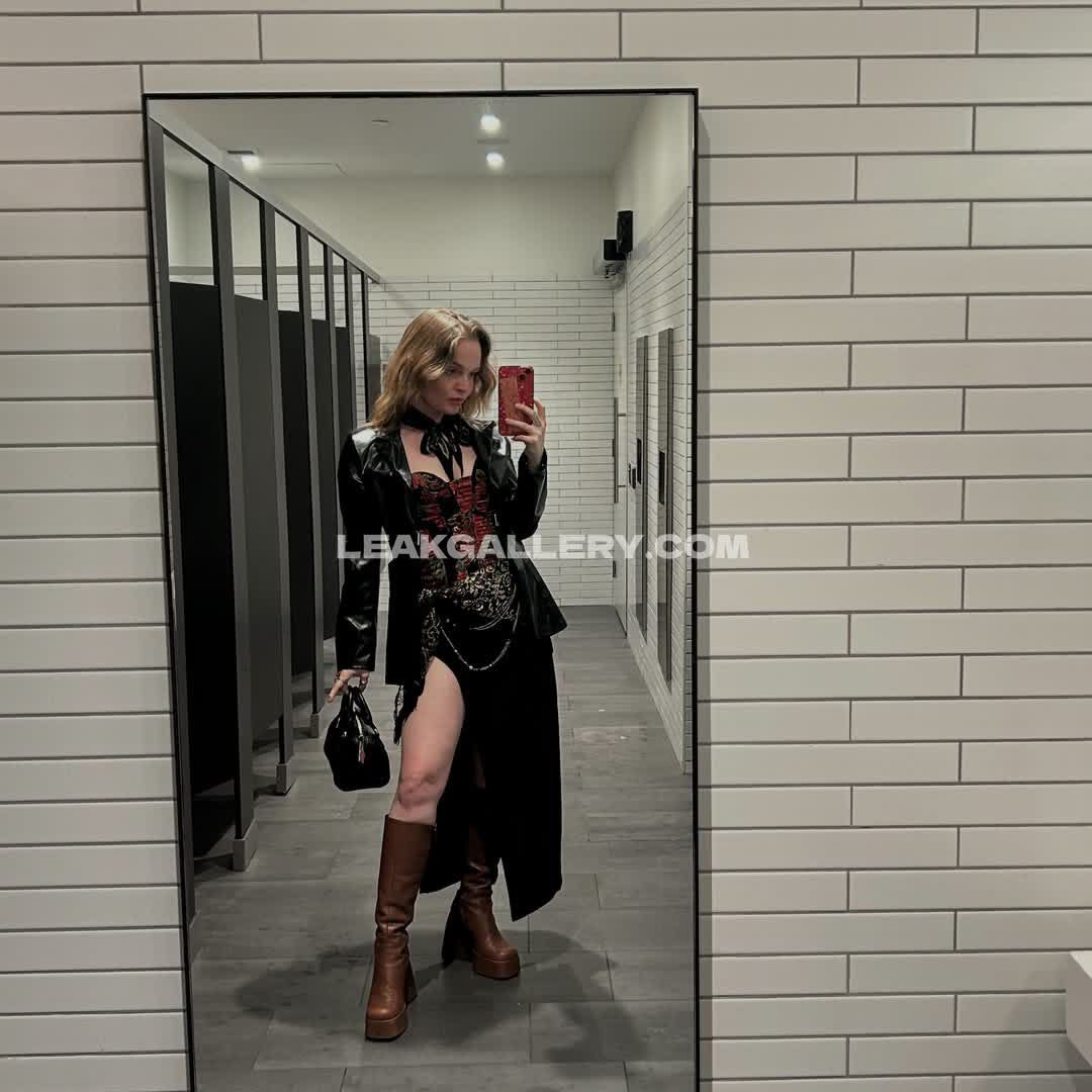 Halleajones... Эксклюзивная утечка обнаженных OnlyFans #12410350