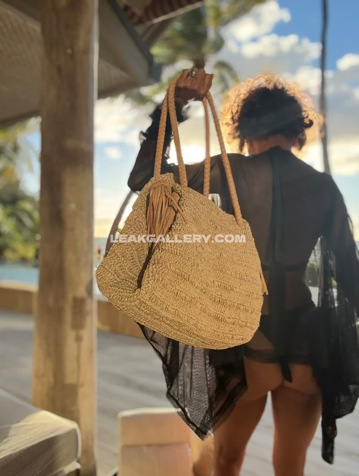 Halleberry Exclusive Leaked Nude OnlyFans #13665229