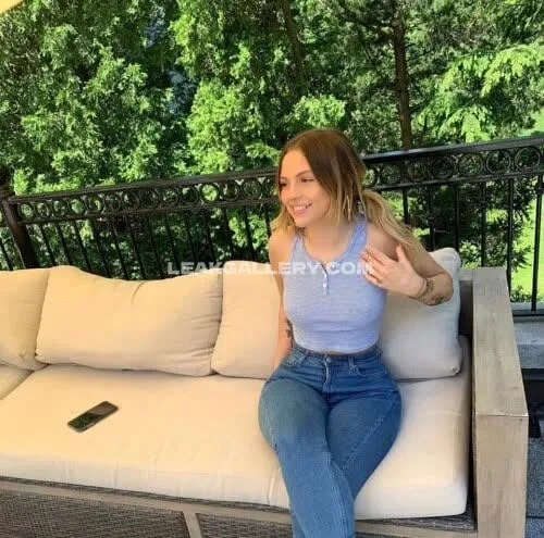 Halletwirk / Halle_kirk Exclusive Leaked Nude OnlyFans #15467982