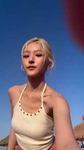 Haneul Beachside Crop Top Tease OnlyFans Video Leaked